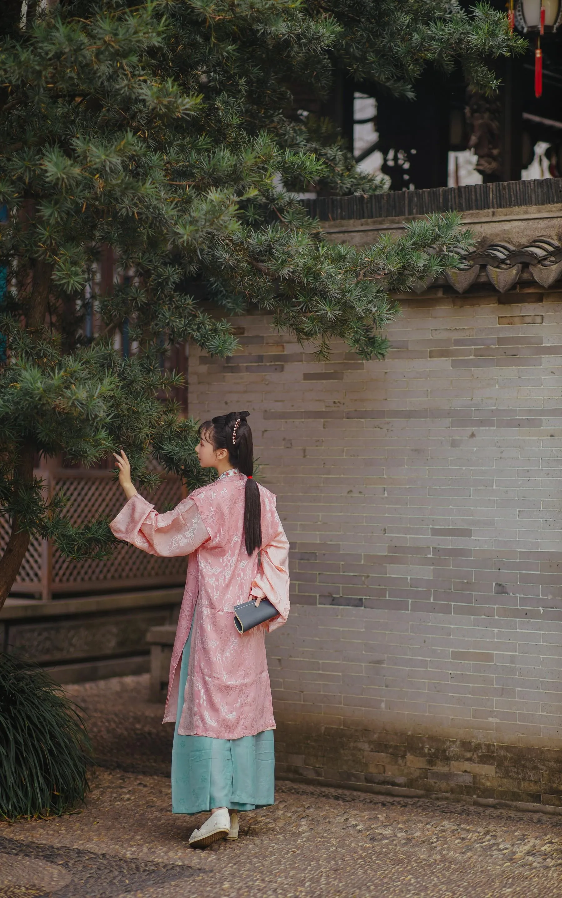 [YITUYU艺图语]2022.02.21 锁清秋 简森_Red [25P]插图3